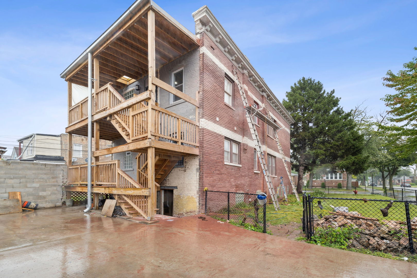 8956 S Aberdeen Street