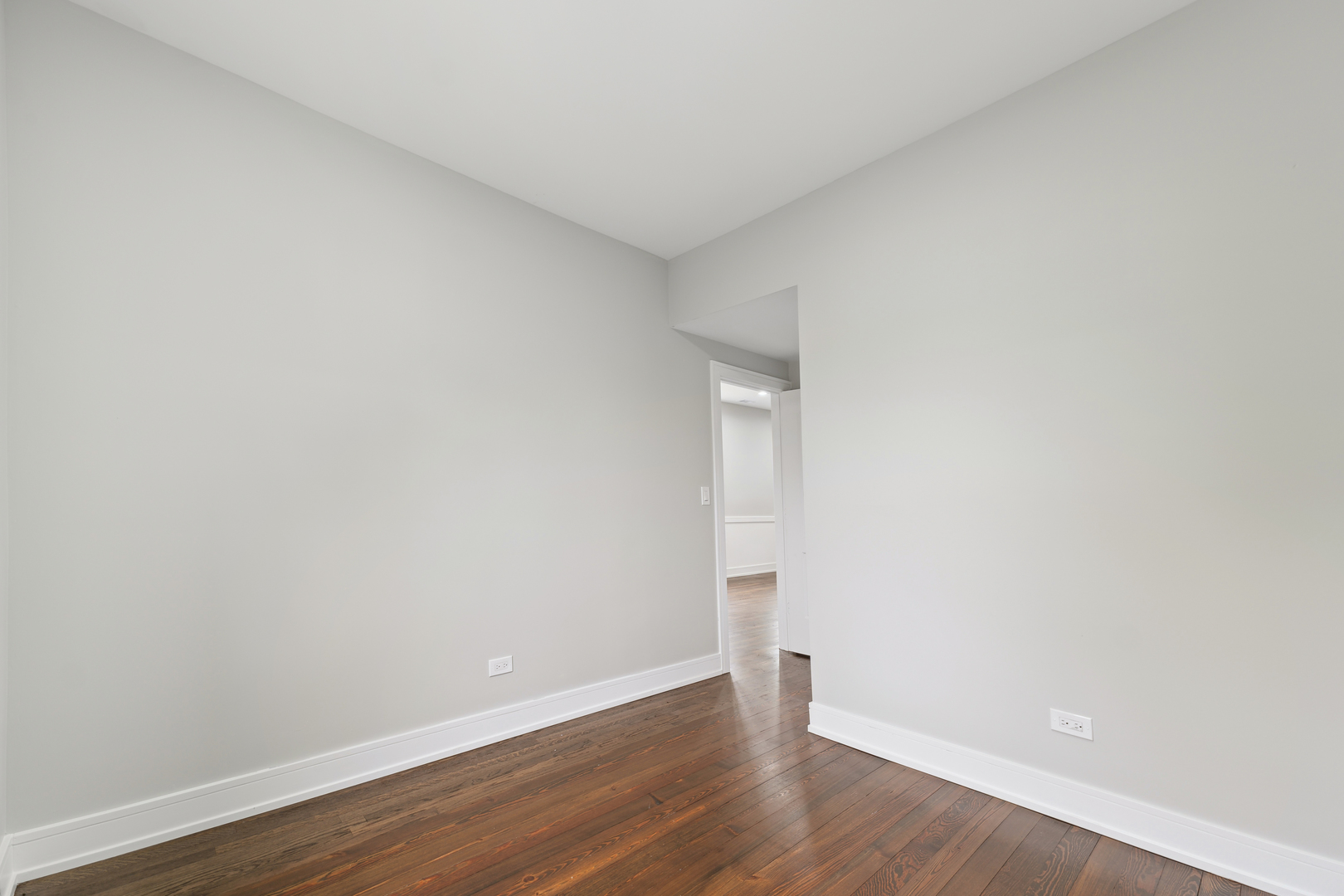 8956 S Aberdeen Street