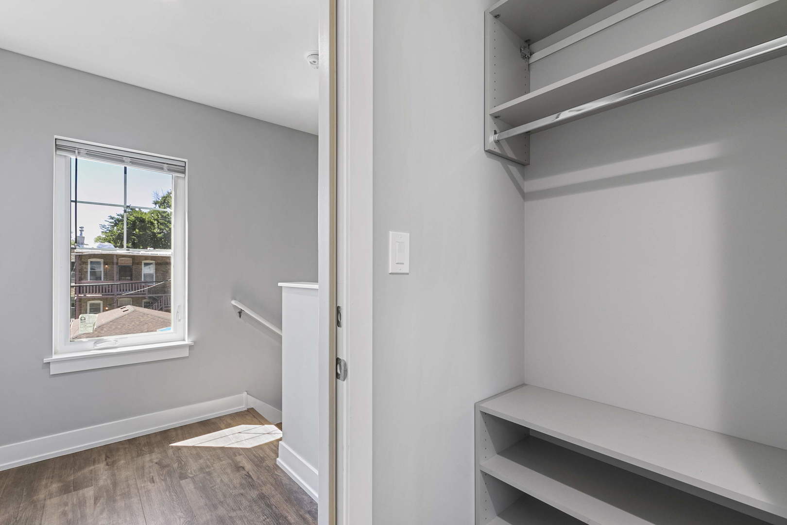 6418 S Champlain Avenue Unit: 2