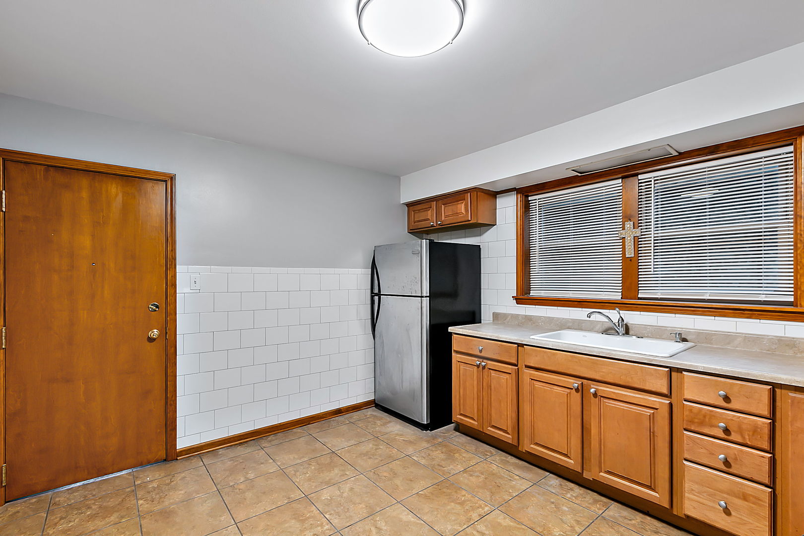 8429 S Bennett Avenue Unit: 1