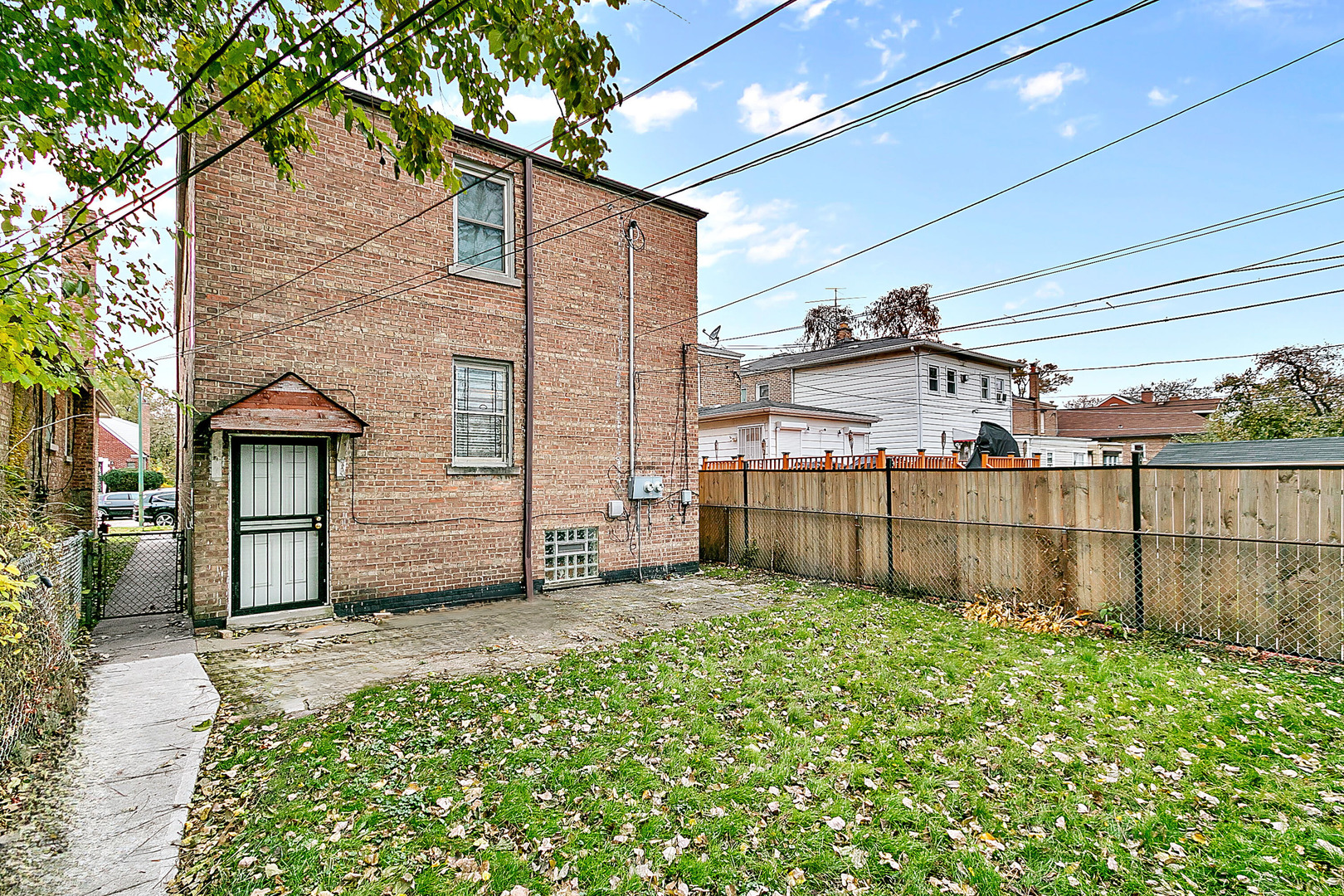 8429 S Bennett Avenue Unit: 1