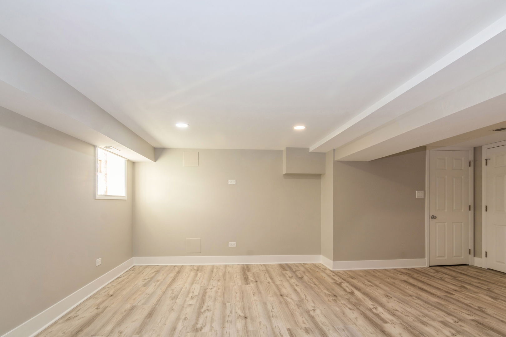 8429 S Bennett Avenue Unit: G