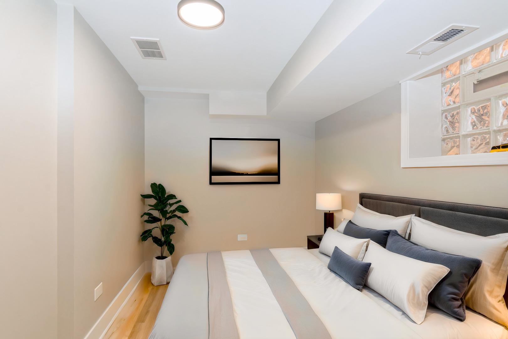 8429 S Bennett Avenue Unit: G