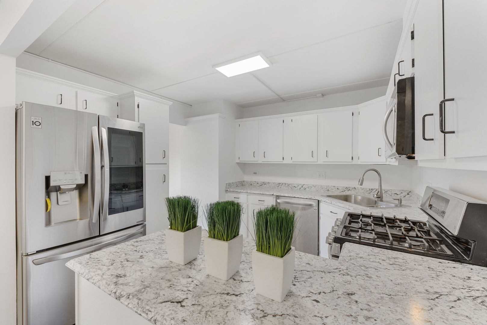500 Park Avenue Unit: 521