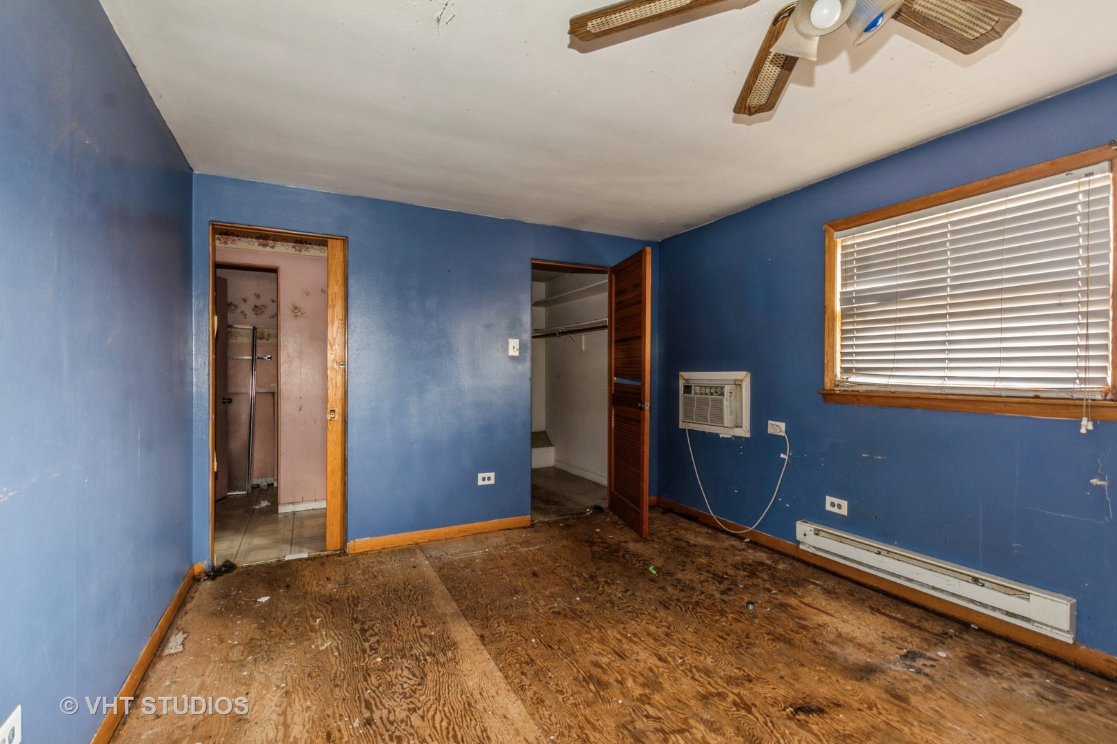 7919 S Francisco Avenue