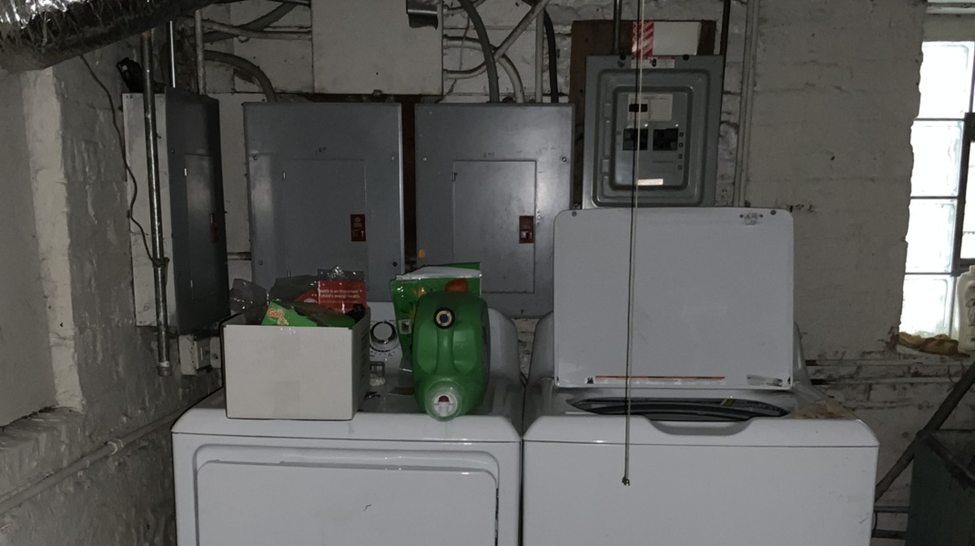 6327 S Artesian Avenue