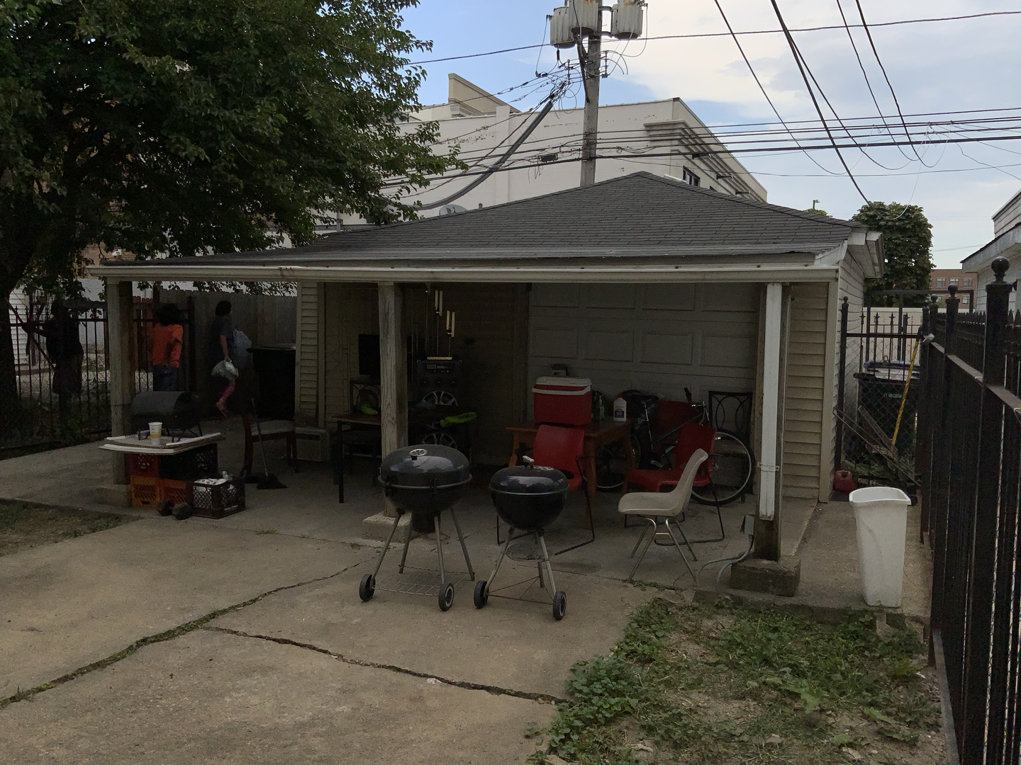 6327 S Artesian Avenue