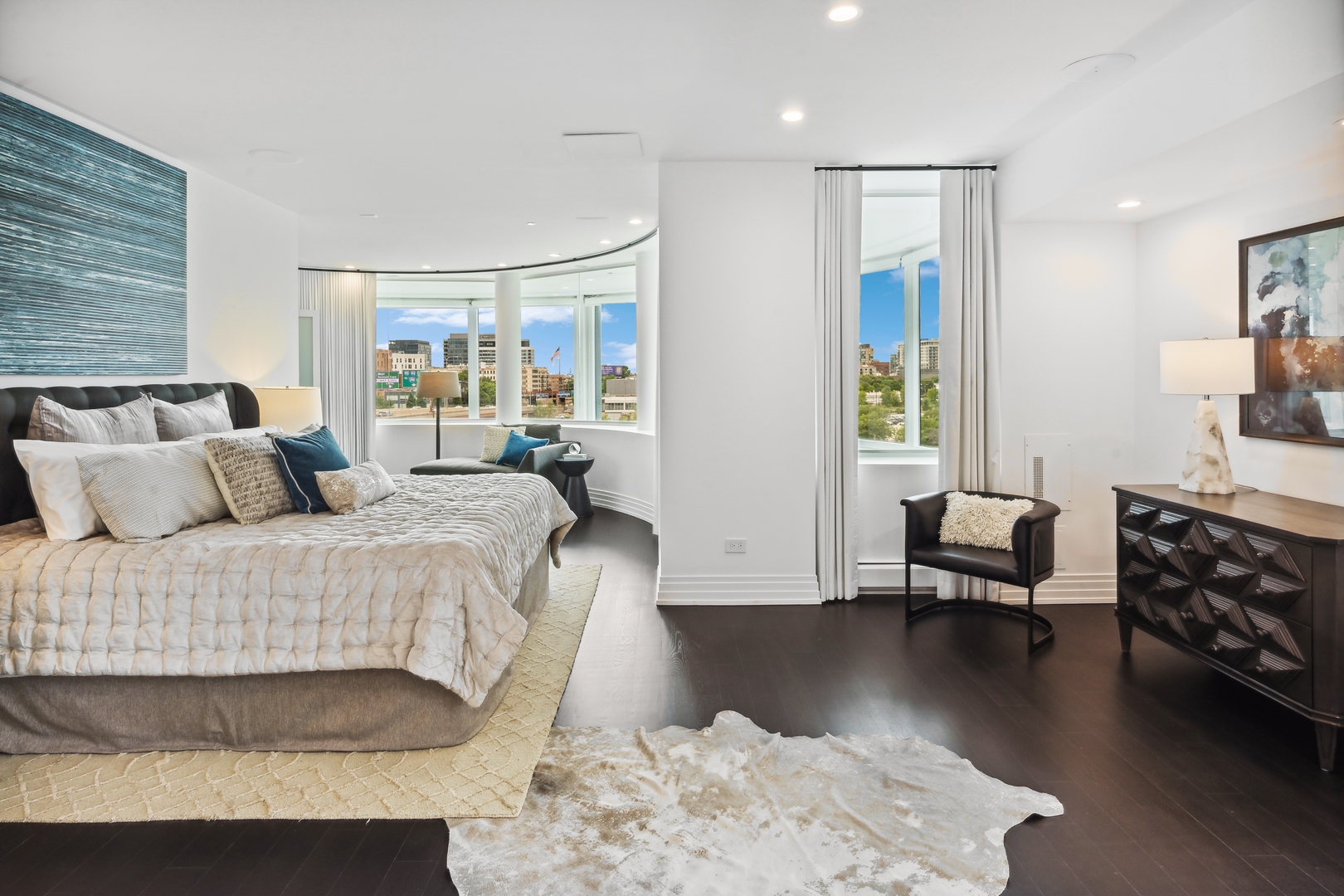 600 N Kingsbury Street Unit: 506