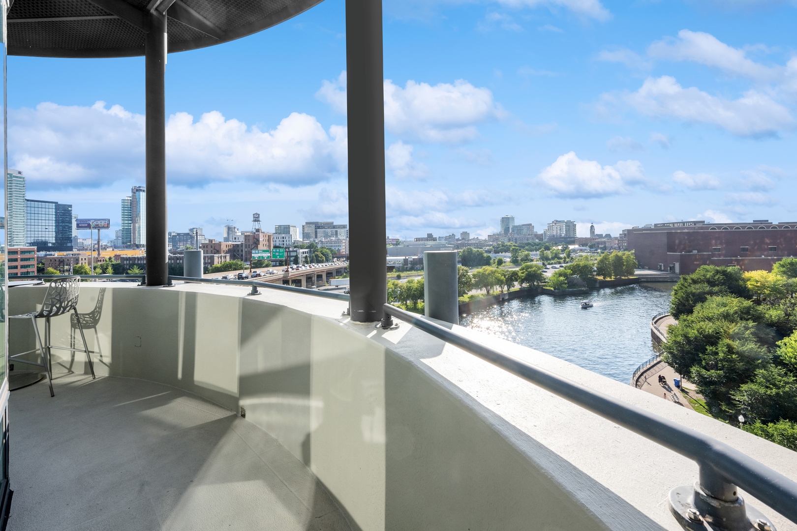 600 N Kingsbury Street Unit: 506