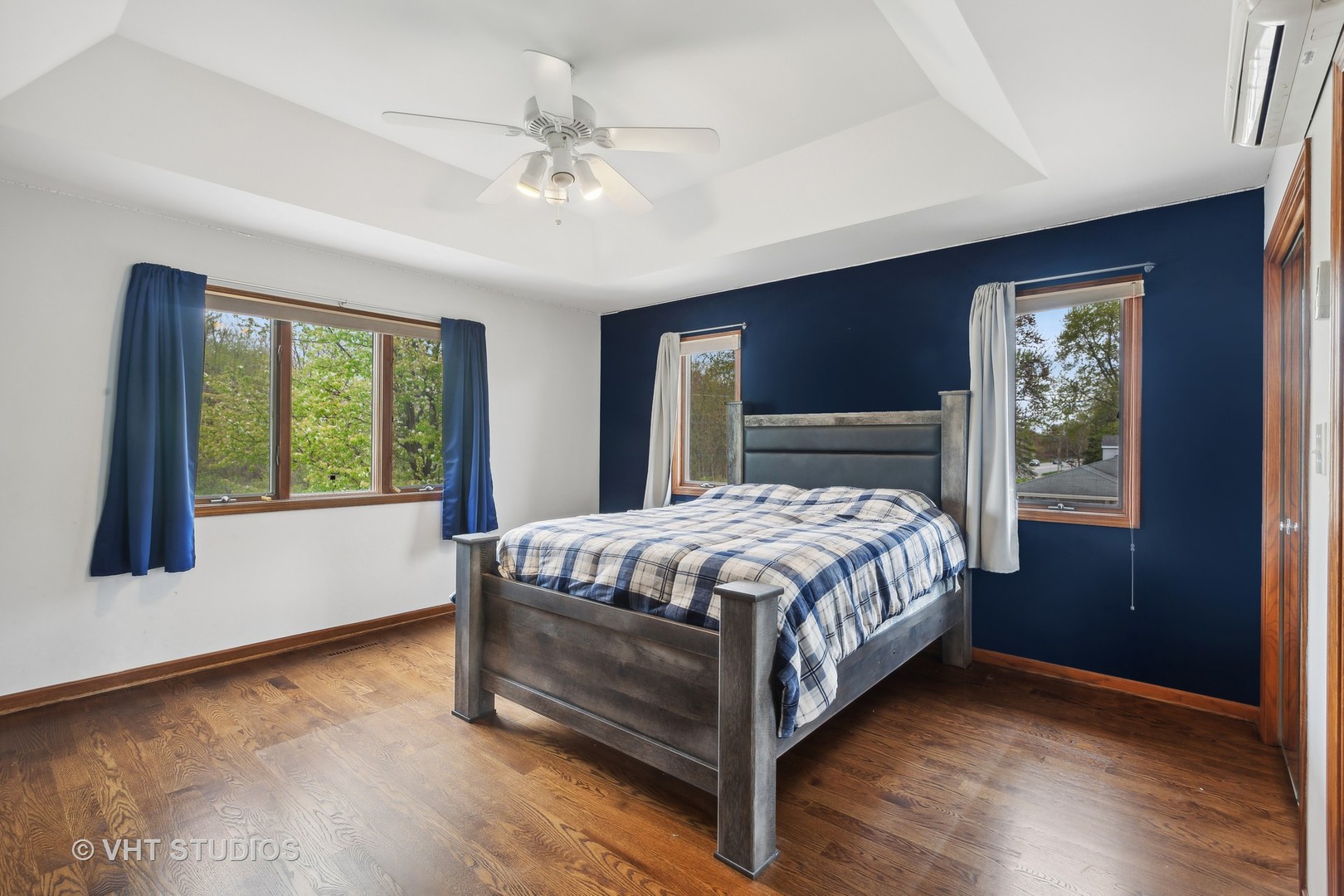 18733 Torrence Avenue