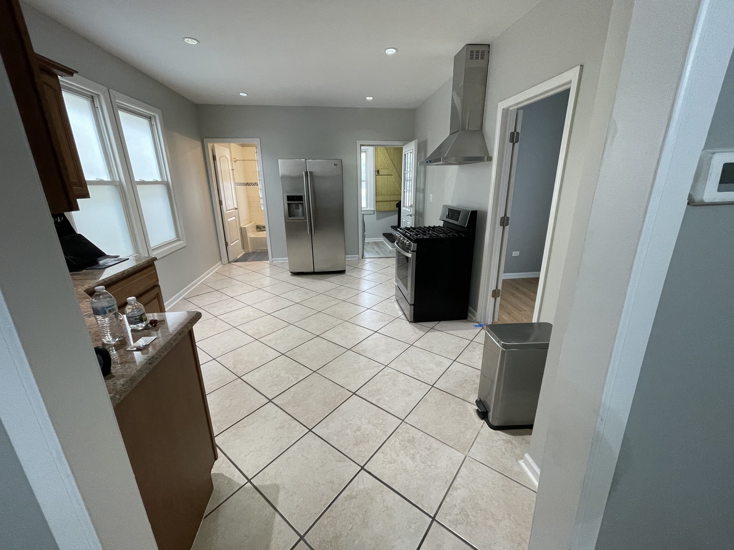 8750 S Saginaw Avenue