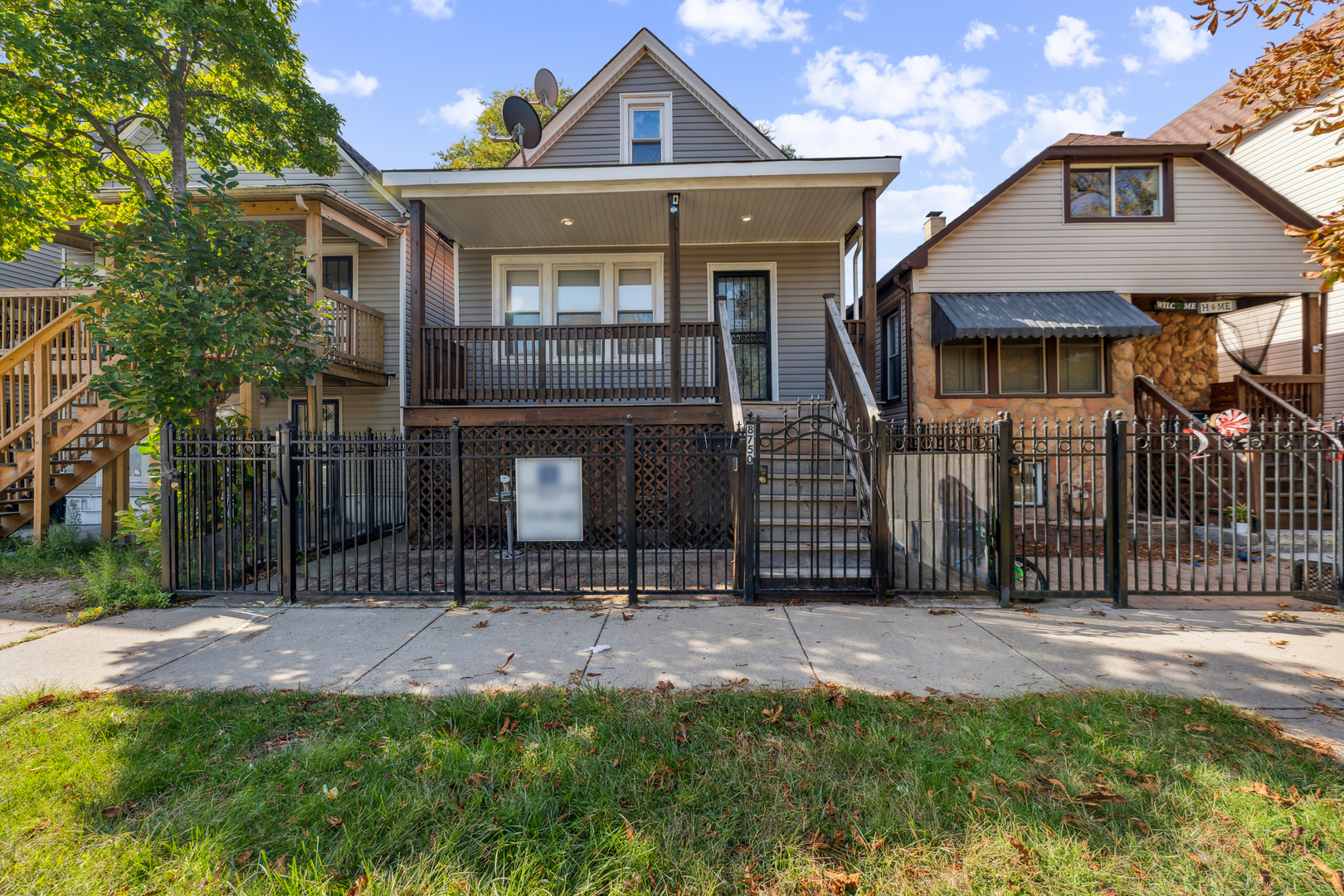 8750 S Saginaw Avenue