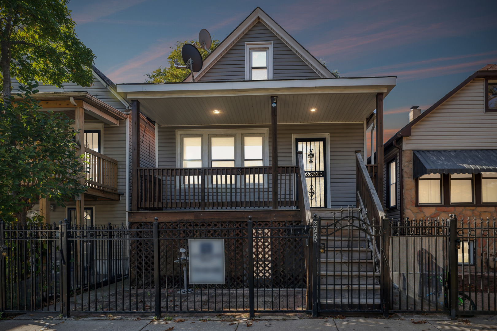 8750 S Saginaw Avenue