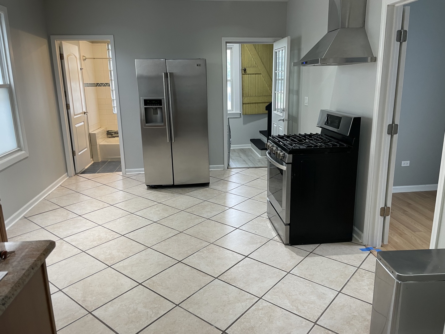 8750 S Saginaw Avenue