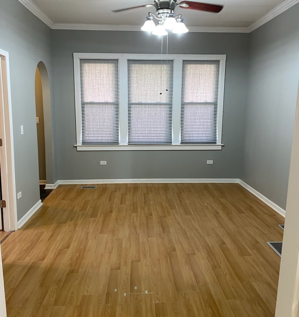 8750 S Saginaw Avenue