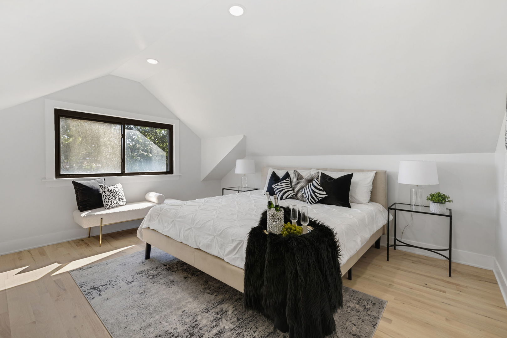 8059 S Indiana Avenue