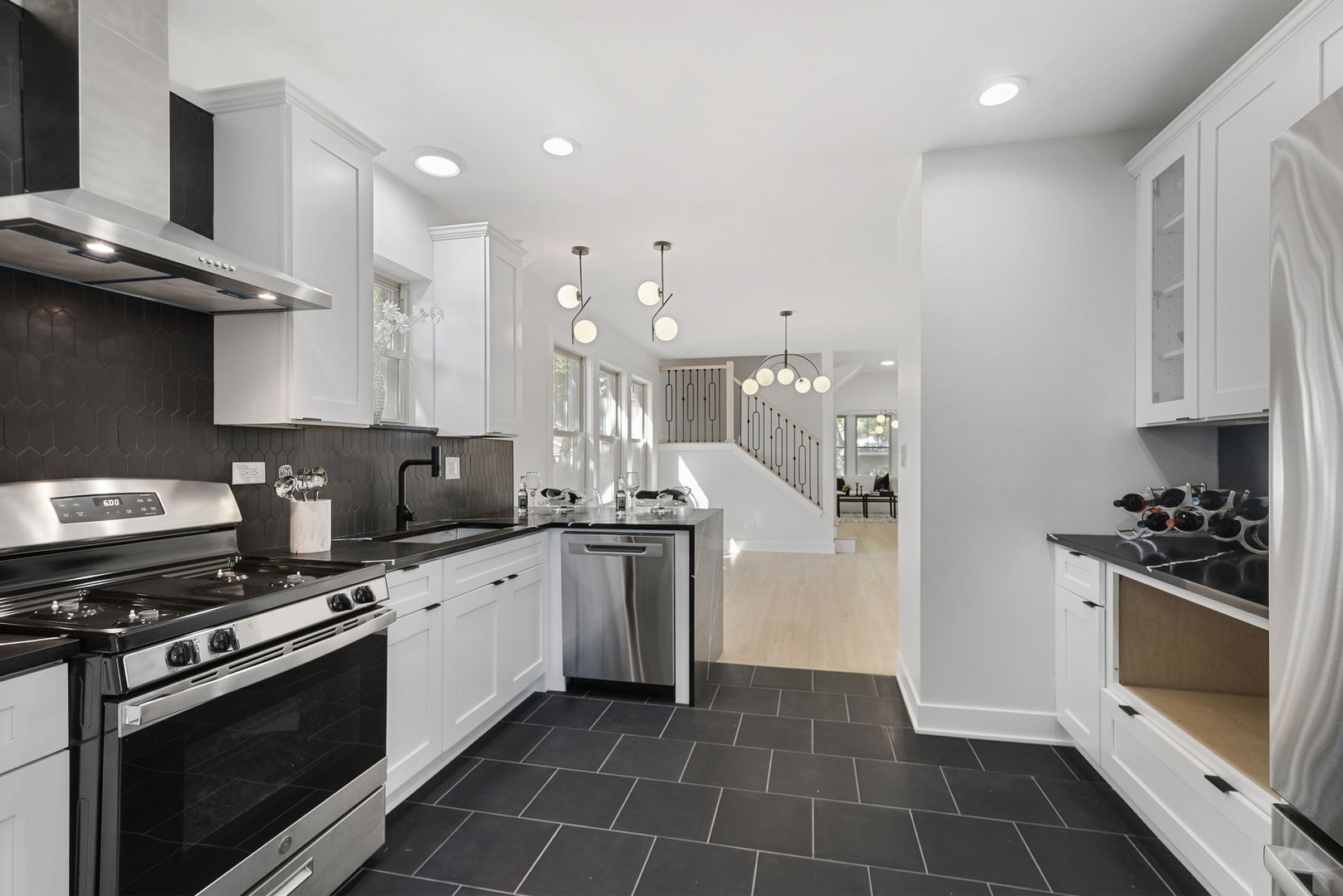 8059 S Indiana Avenue