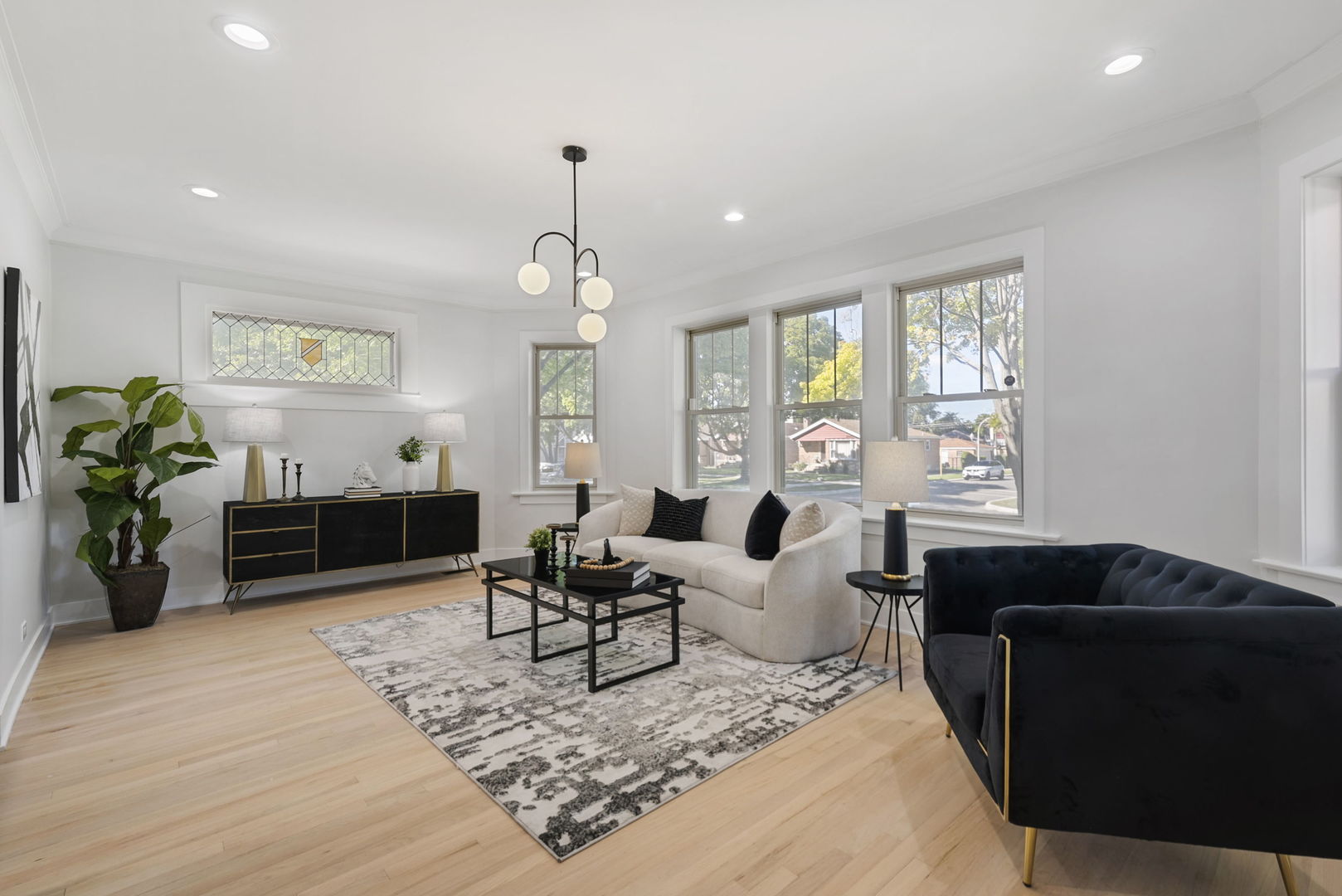 8059 S Indiana Avenue