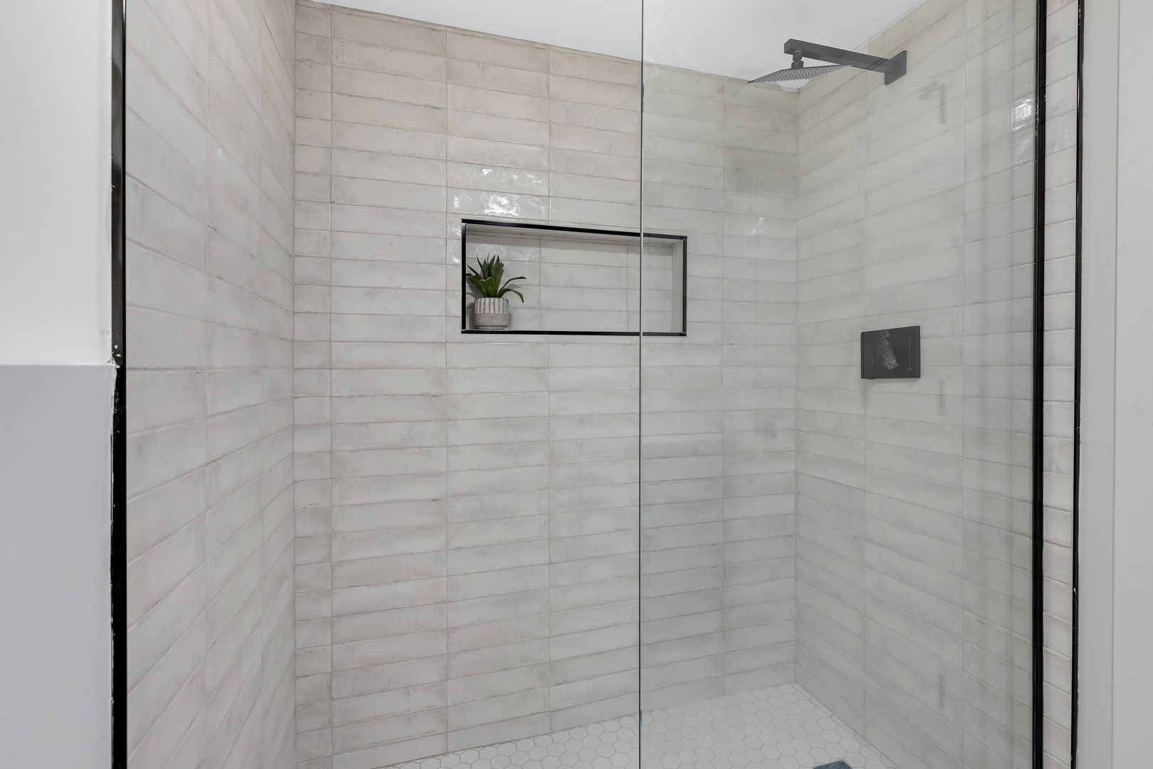 8059 S Indiana Avenue