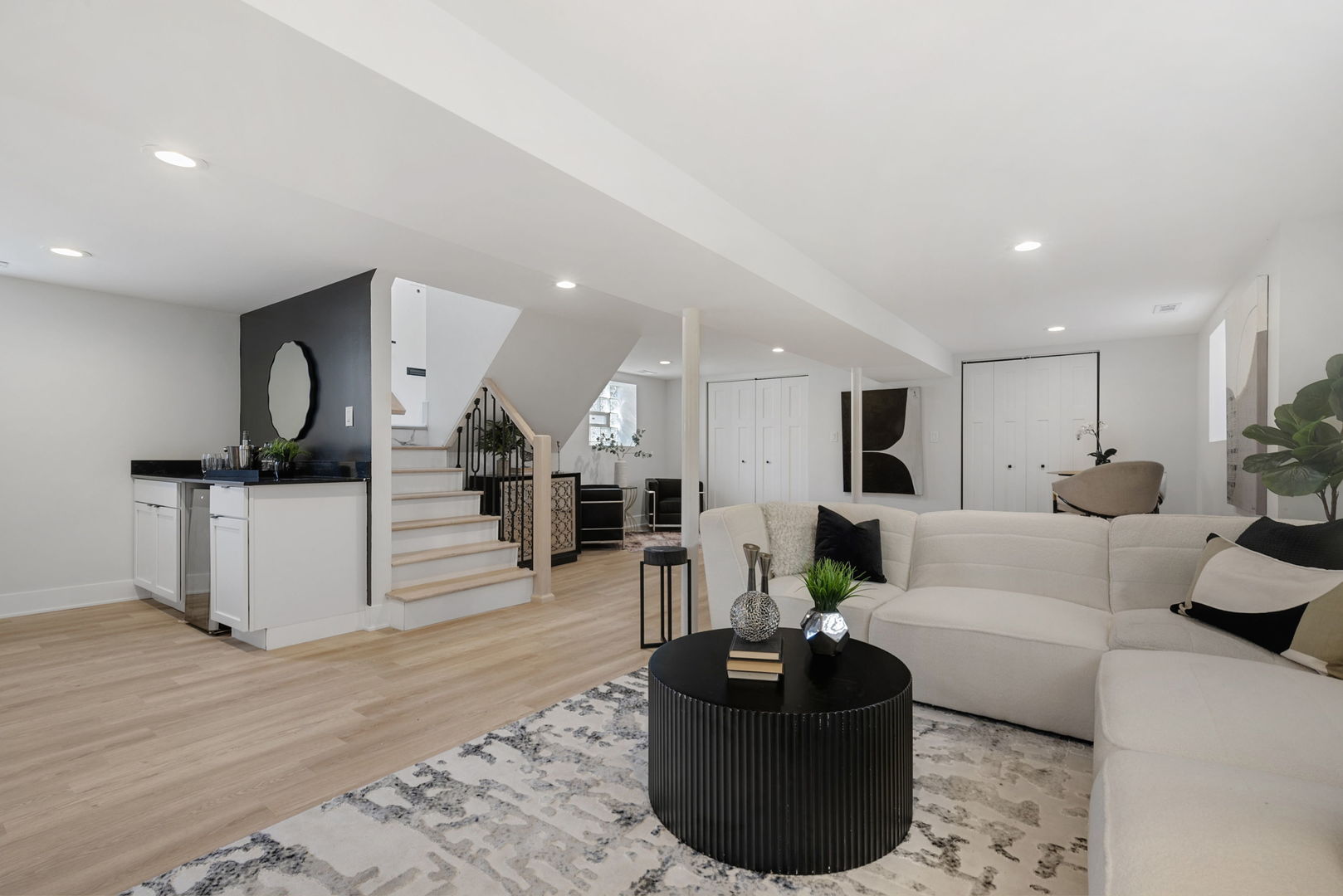 8059 S Indiana Avenue