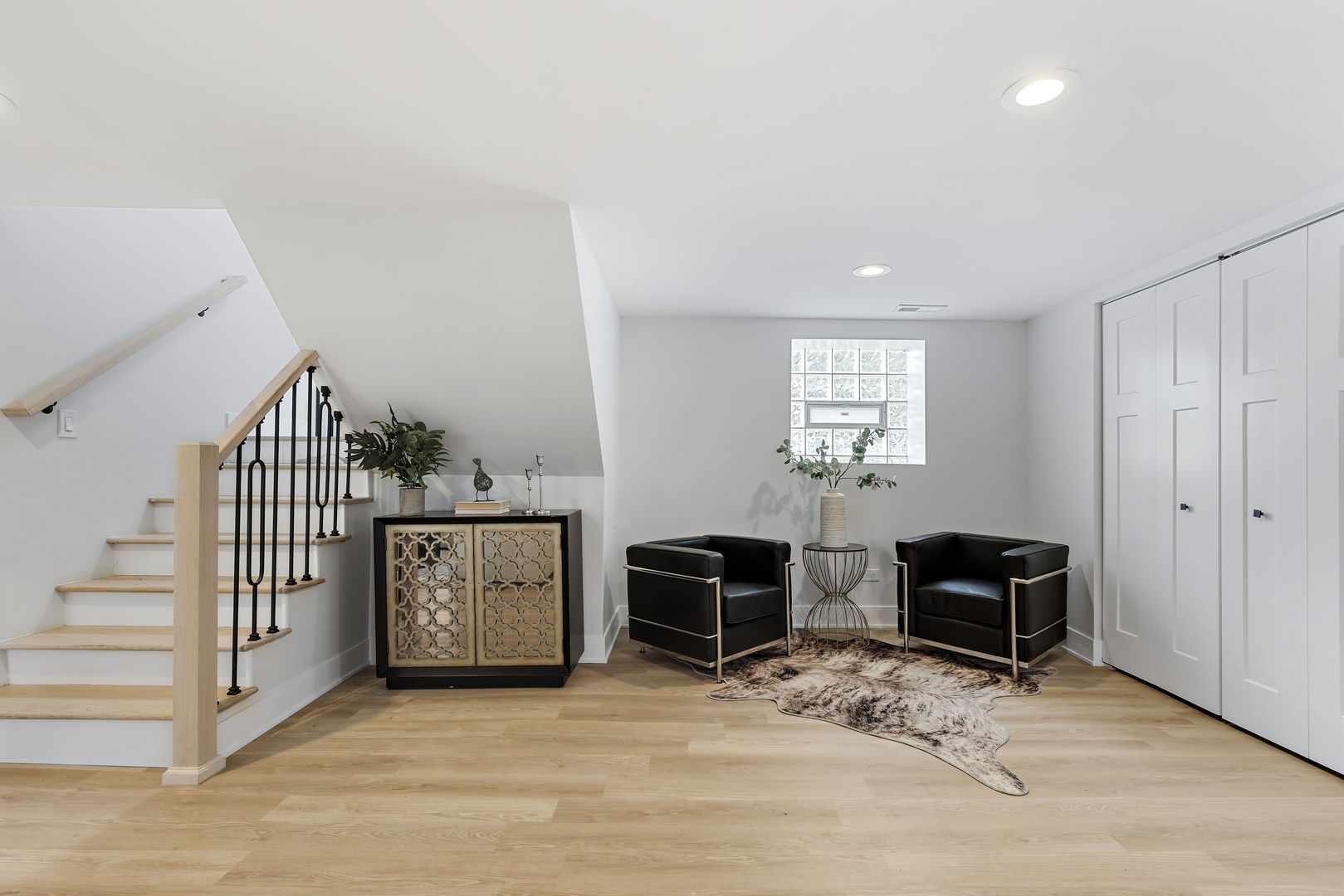 8059 S Indiana Avenue