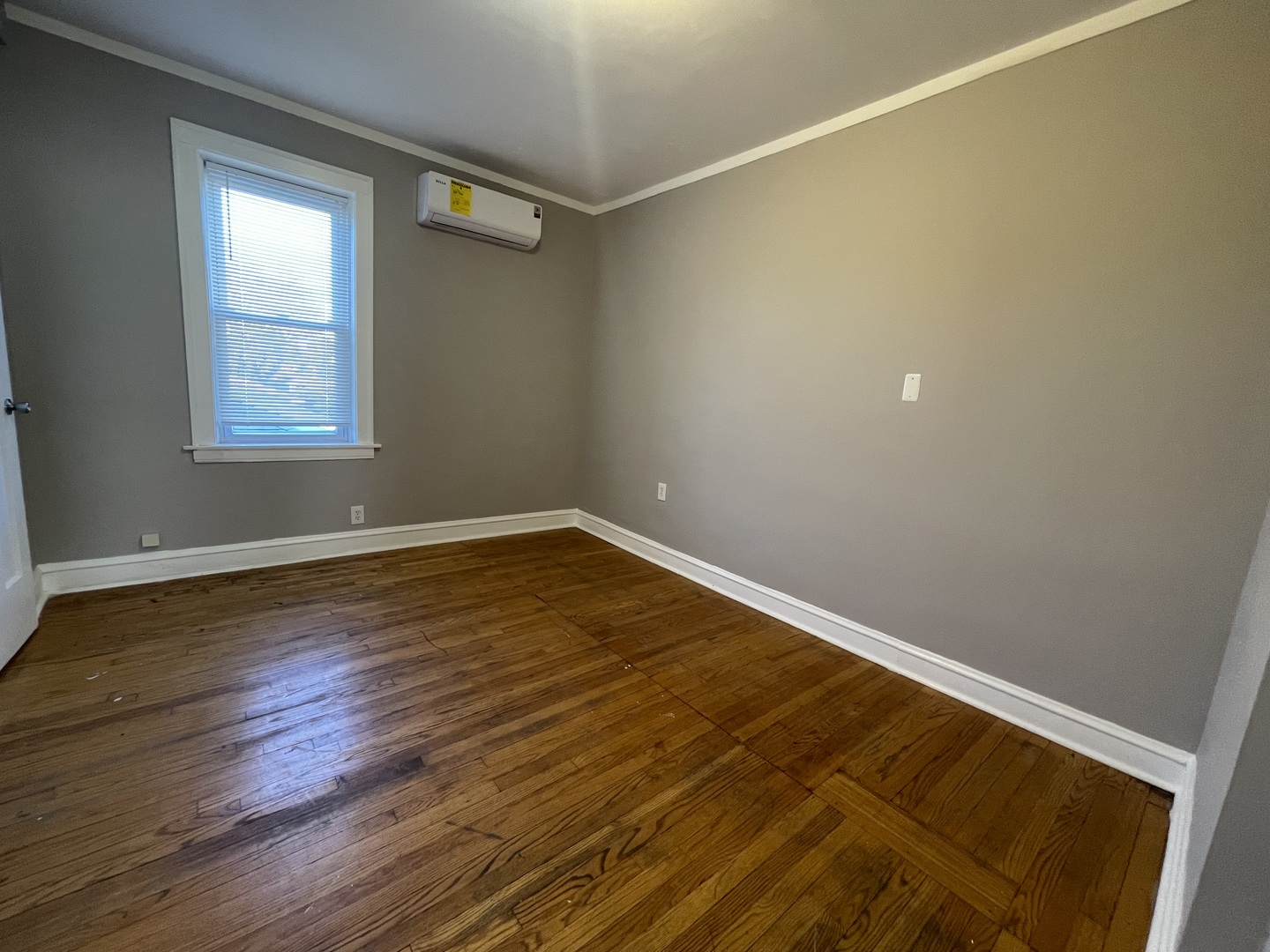 9215 S Kingston Avenue Unit: 2R