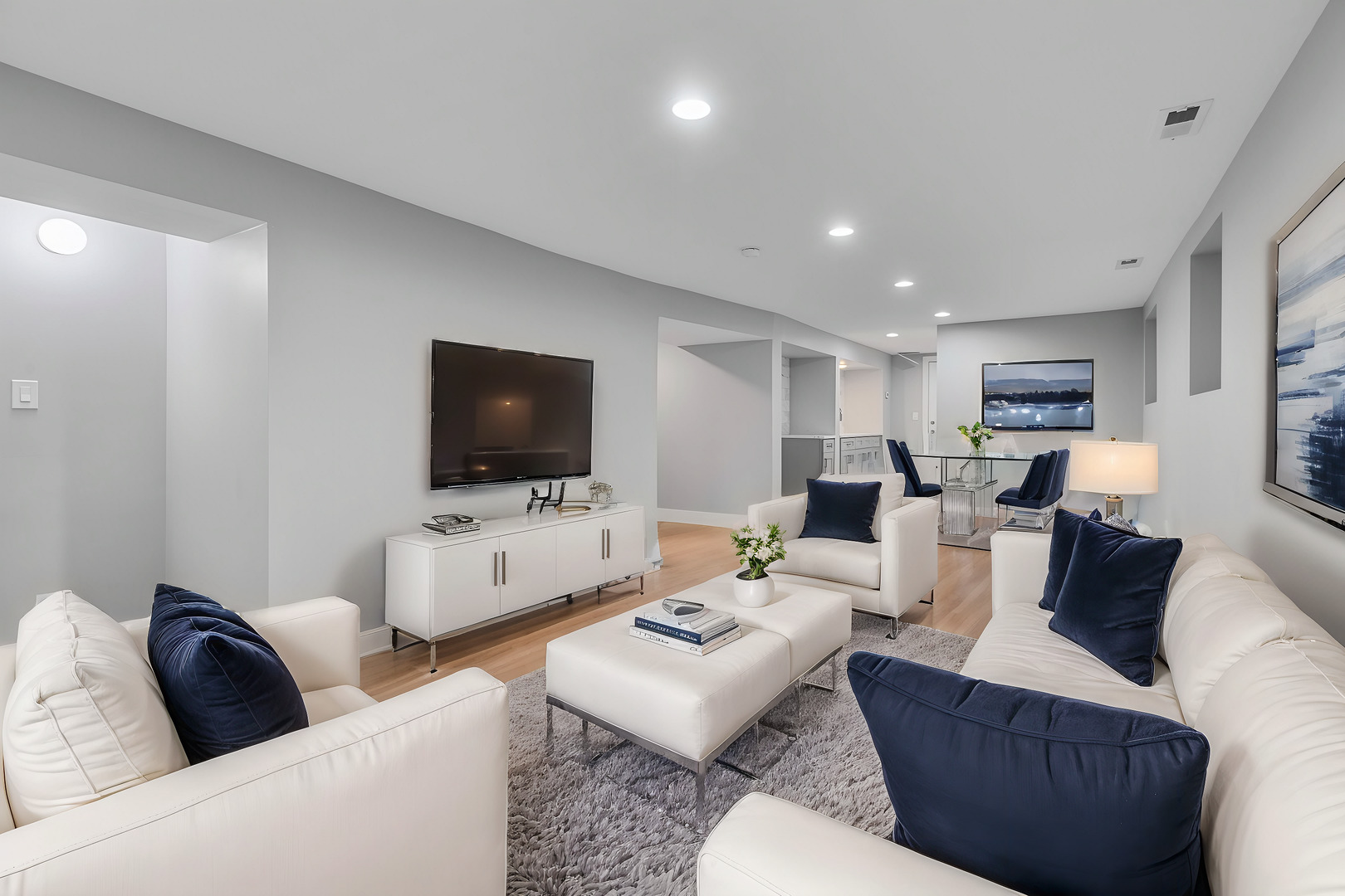 7237 S Emerald Avenue Unit: G