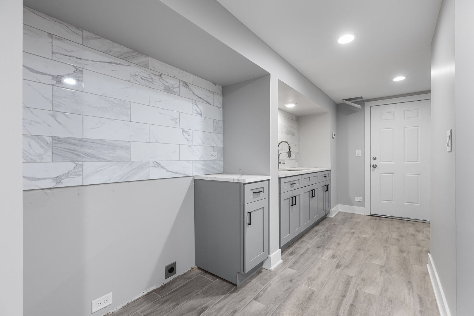 7237 S Emerald Avenue Unit: G