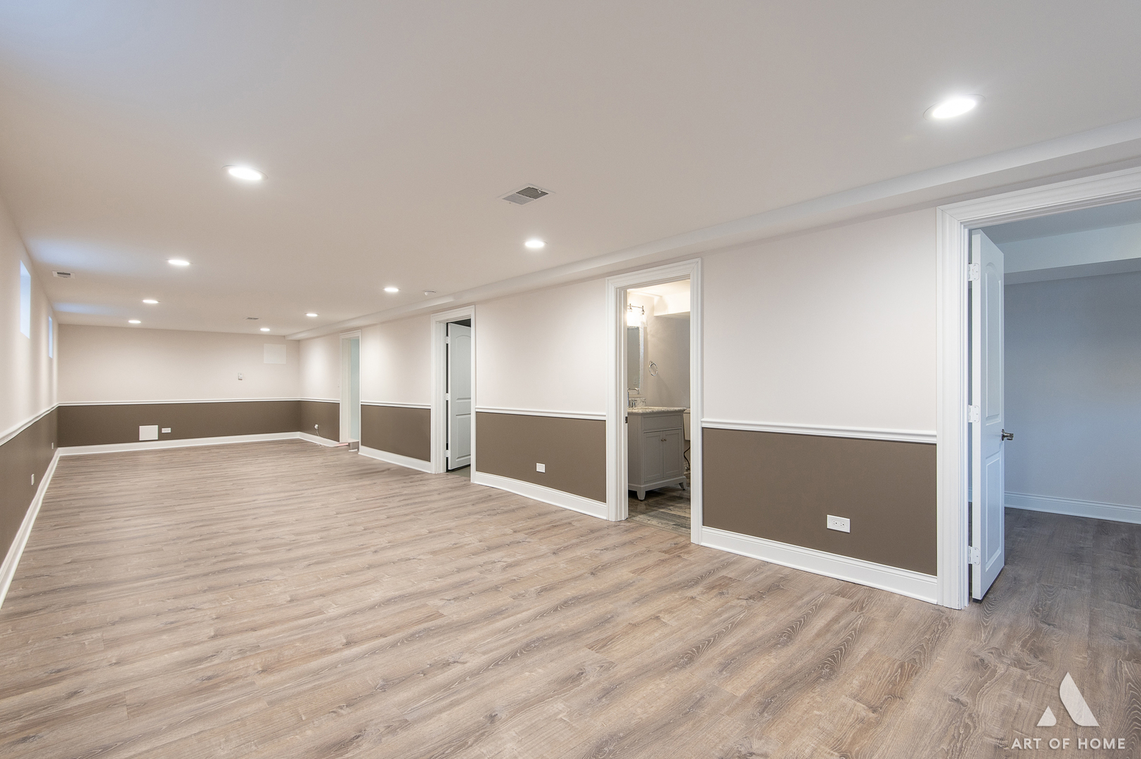 9009 S PHILLIPS Street