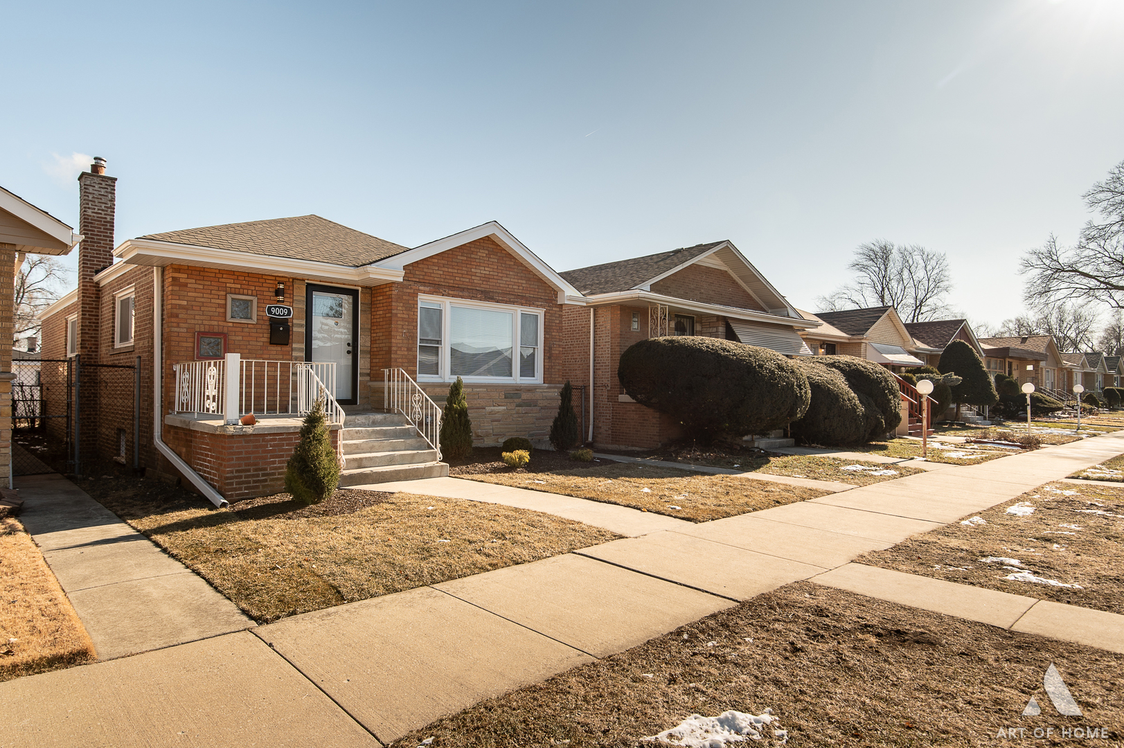 9009 S PHILLIPS Street