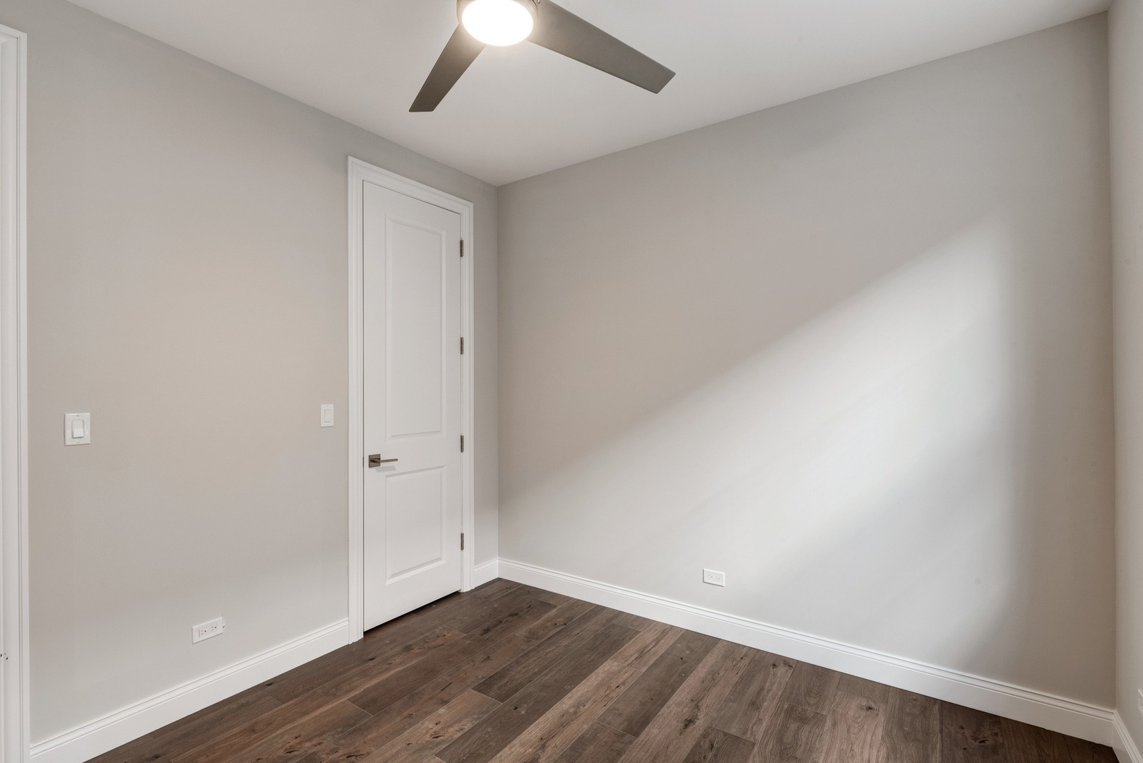 4832 S Saint Lawrence Avenue Unit: 1