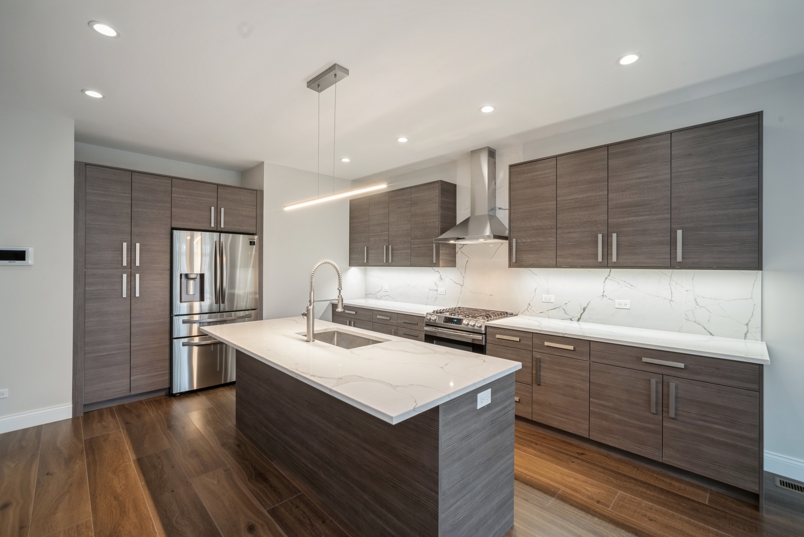 4832 S Saint Lawrence Avenue Unit: 1