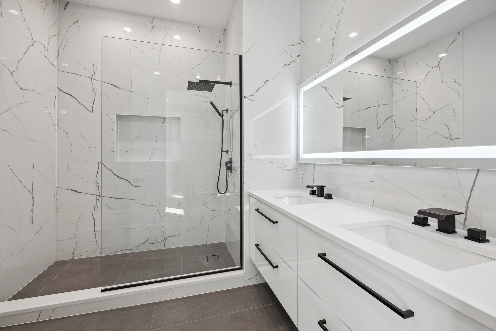 4023 S Vincennes Avenue Unit: 1