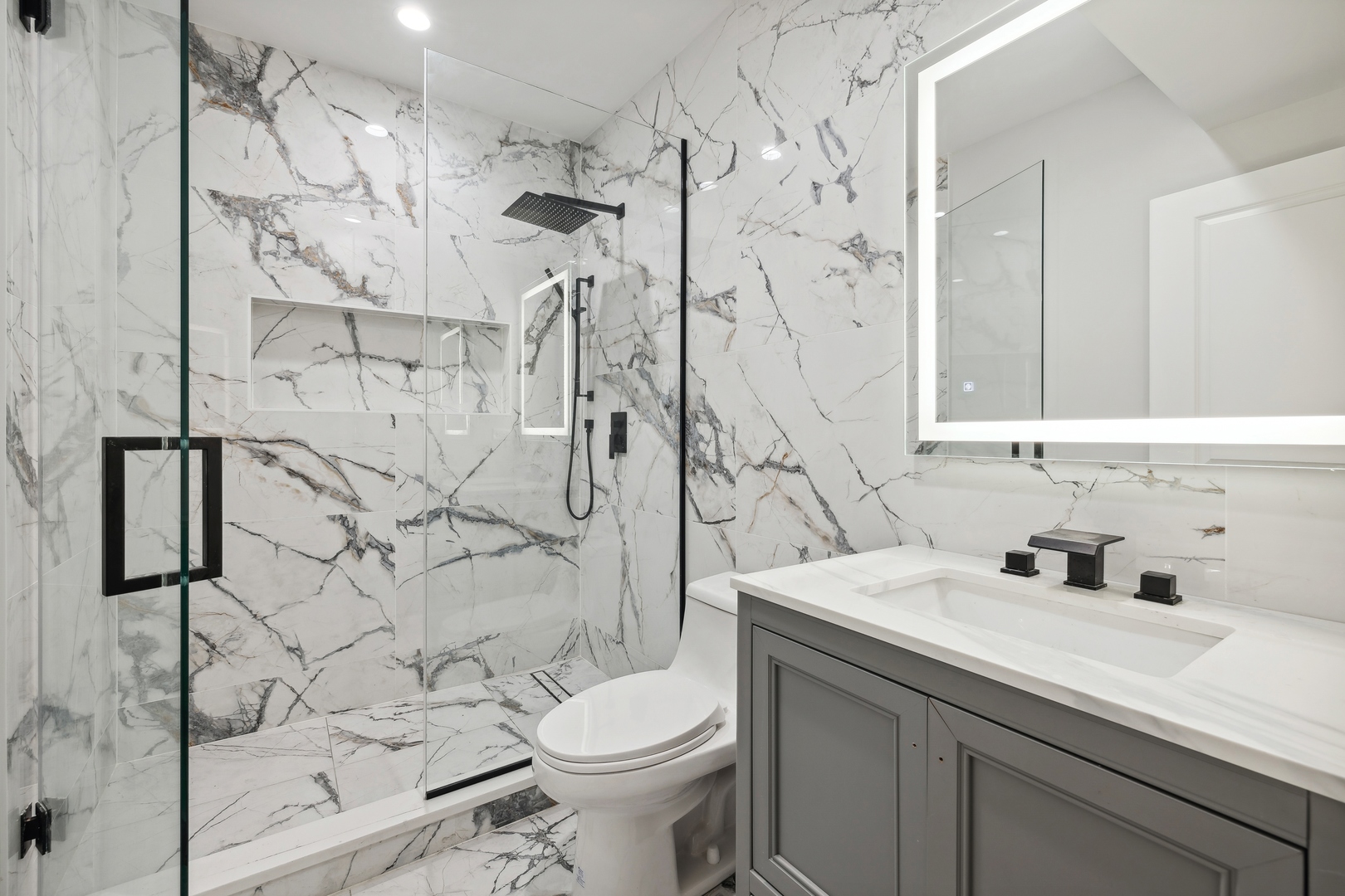 4023 S Vincennes Avenue Unit: 1