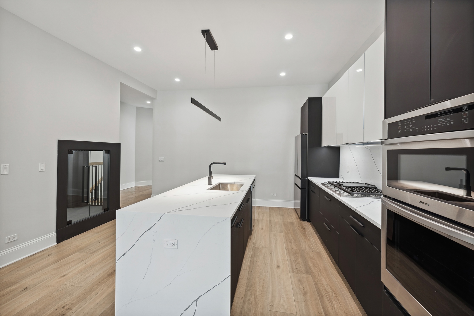 4023 S Vincennes Avenue Unit: 1