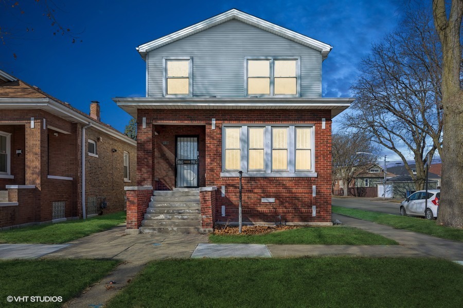 7700 S Eberhart Avenue