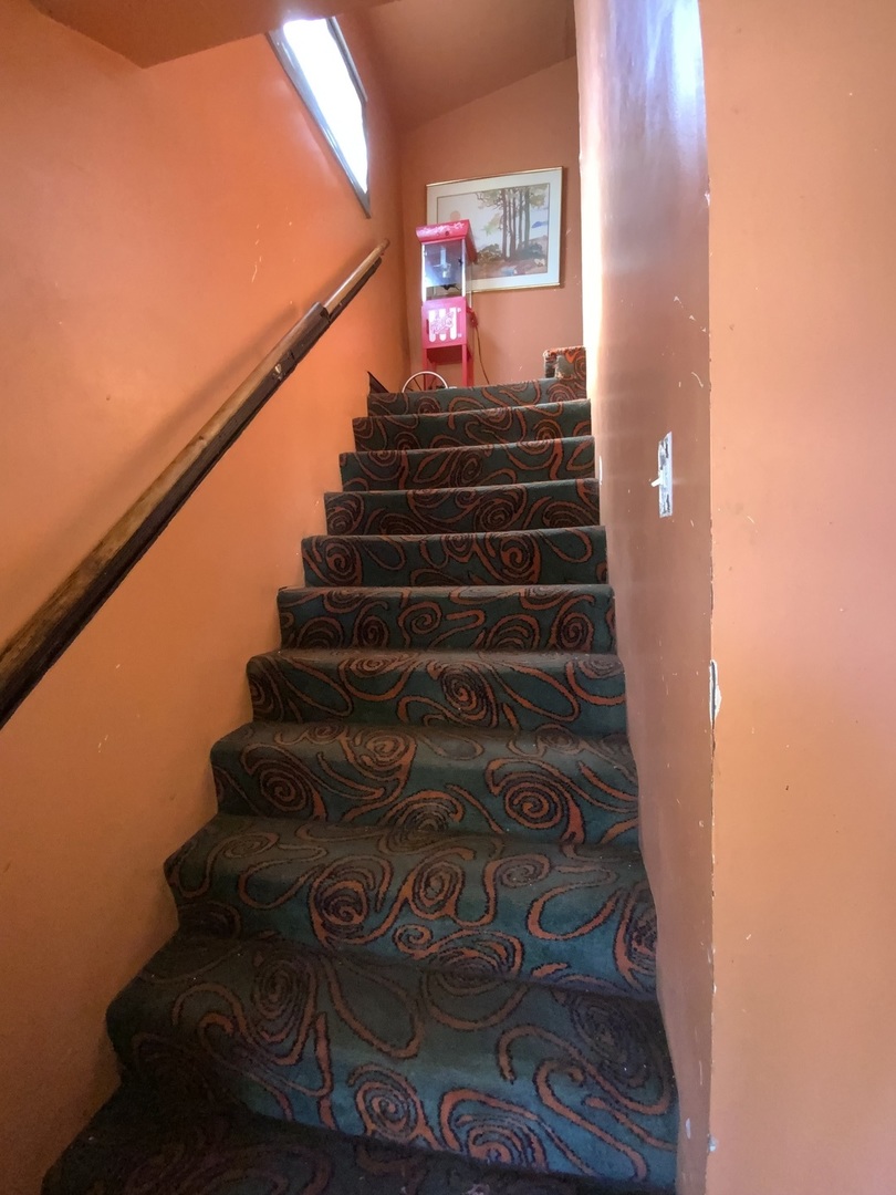 408 N Lockwood Avenue