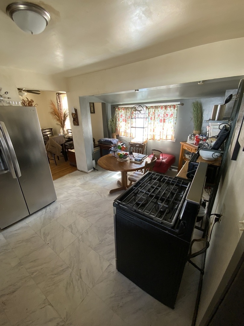 408 N Lockwood Avenue