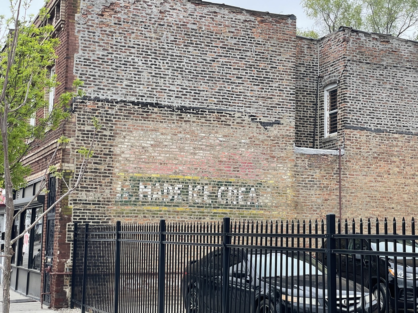 3822 W Madison Street