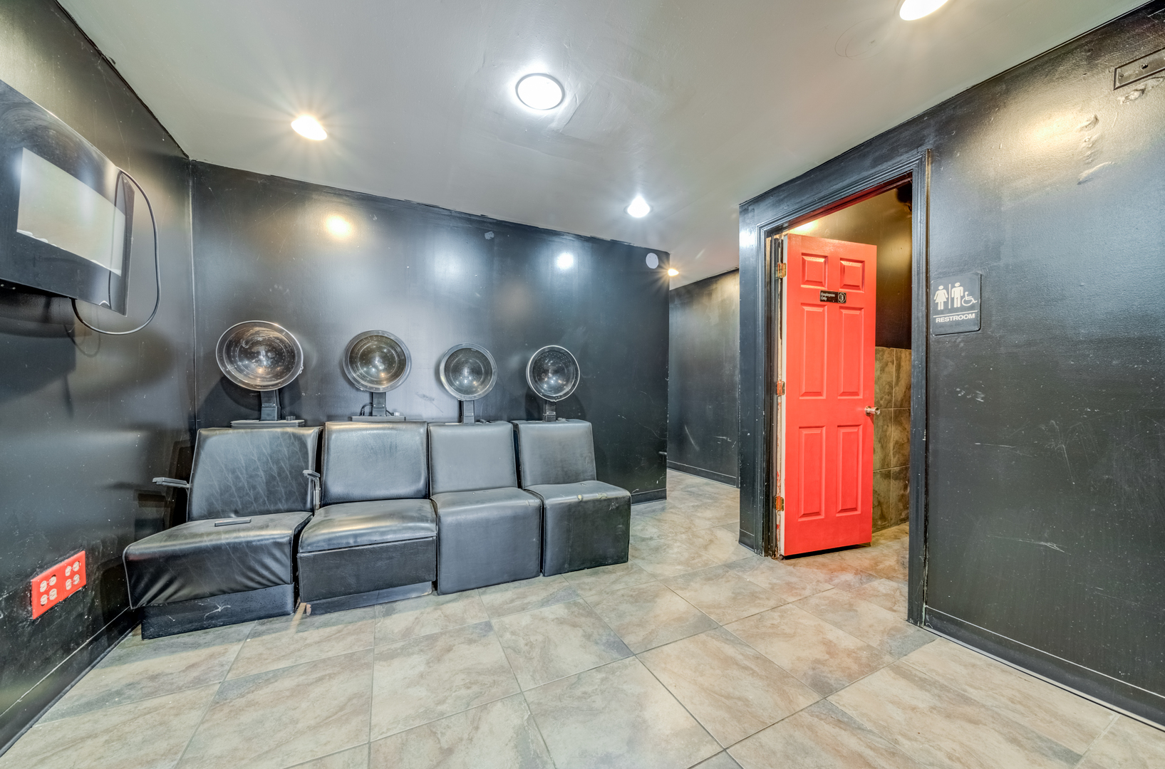 3822 W Madison Street