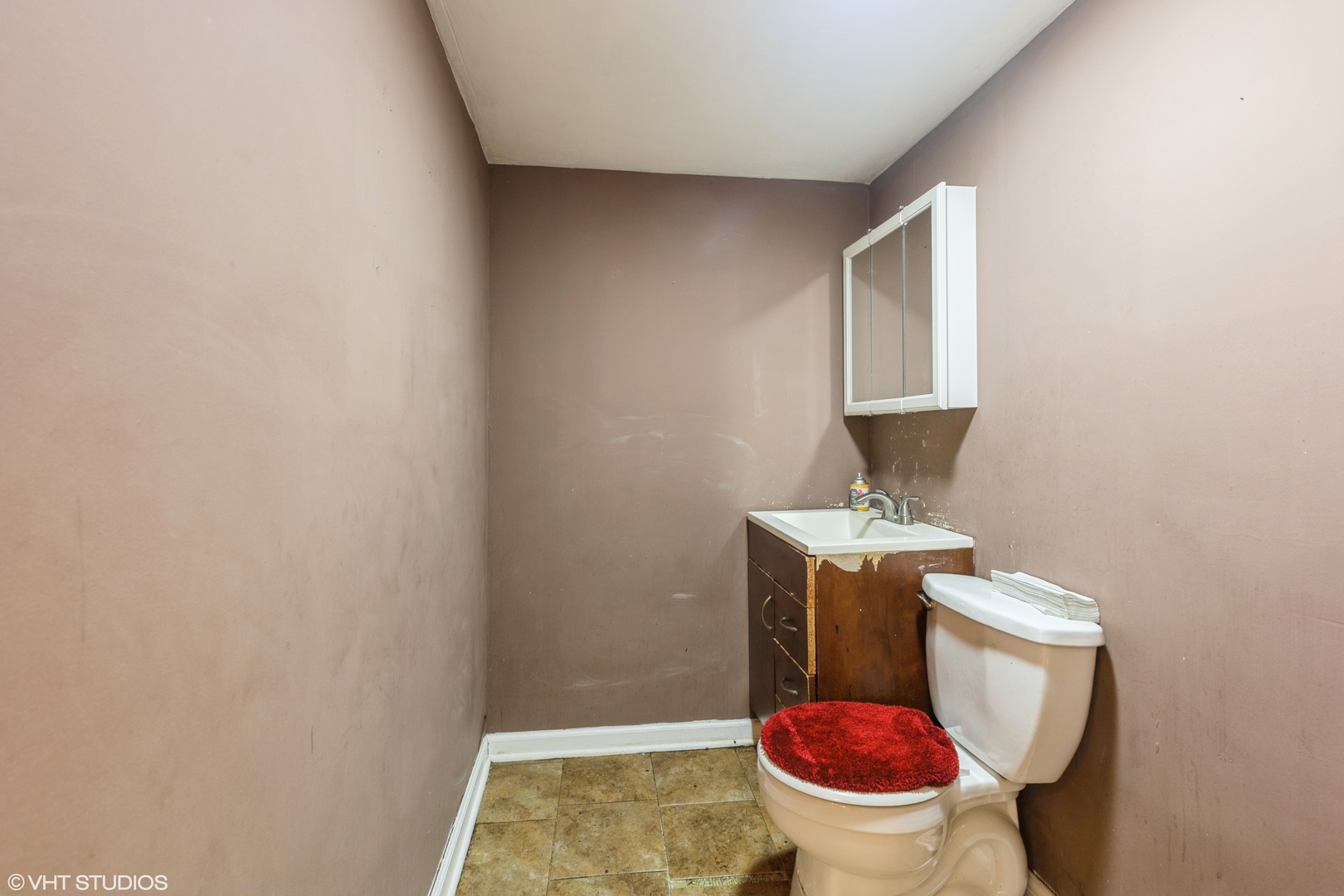 9823 S Ingleside Avenue