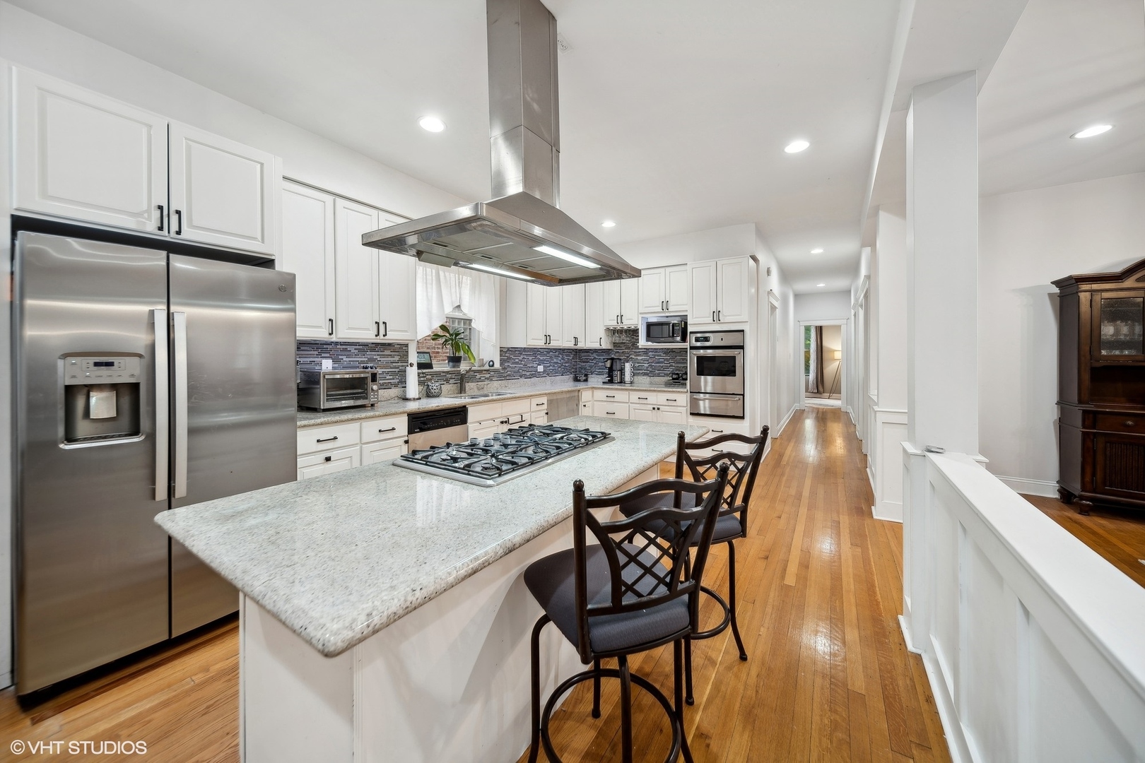 1055 E Hyde Park Boulevard Unit: 3