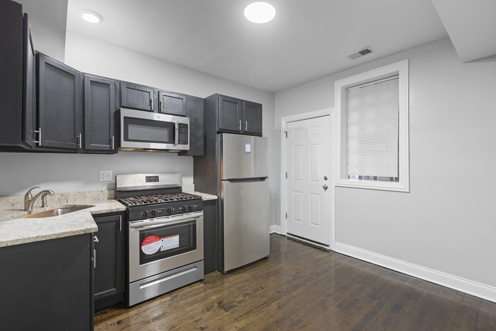 8129 S Maryland Avenue Unit: 1