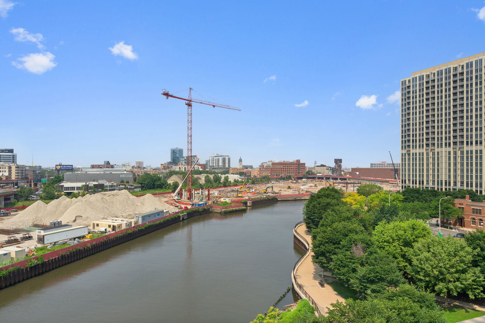 600 N Kingsbury Street Unit: 506