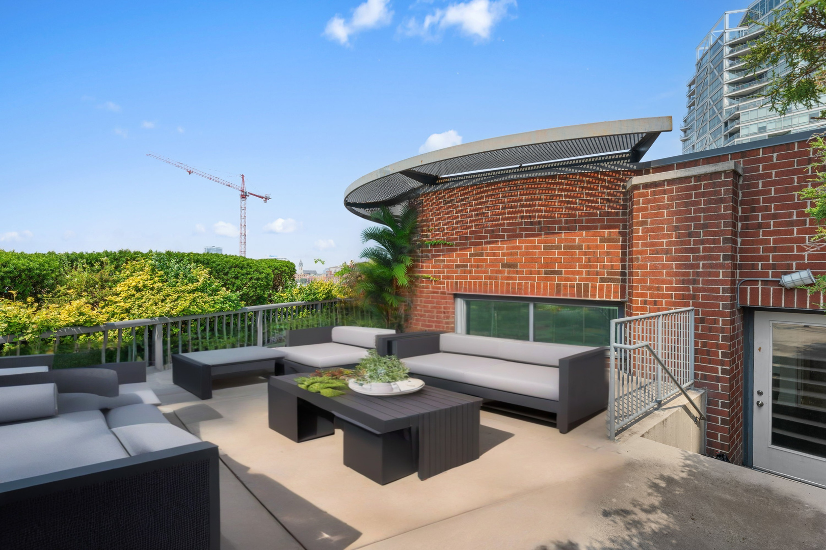 600 N Kingsbury Street Unit: 506
