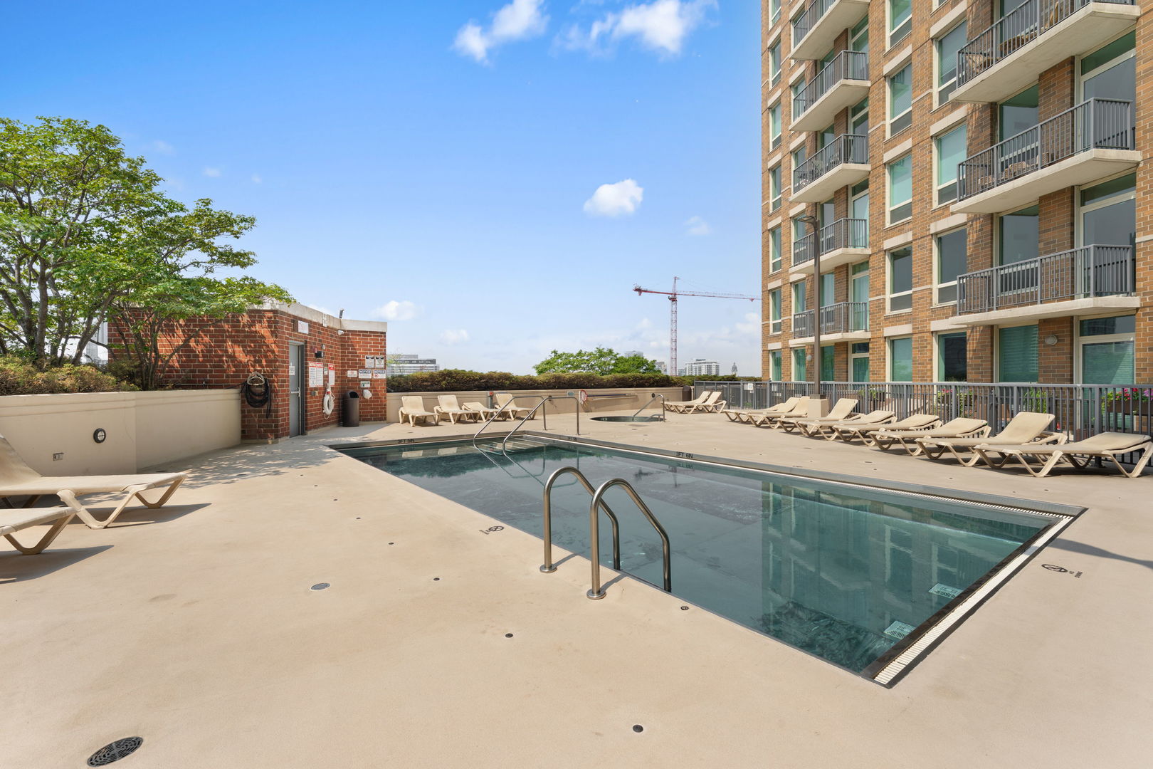600 N Kingsbury Street Unit: 506