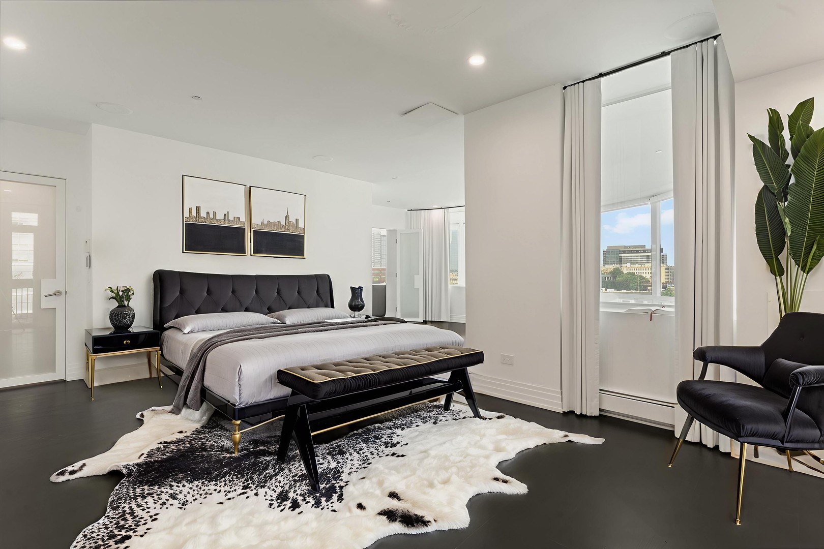600 N Kingsbury Street Unit: 506