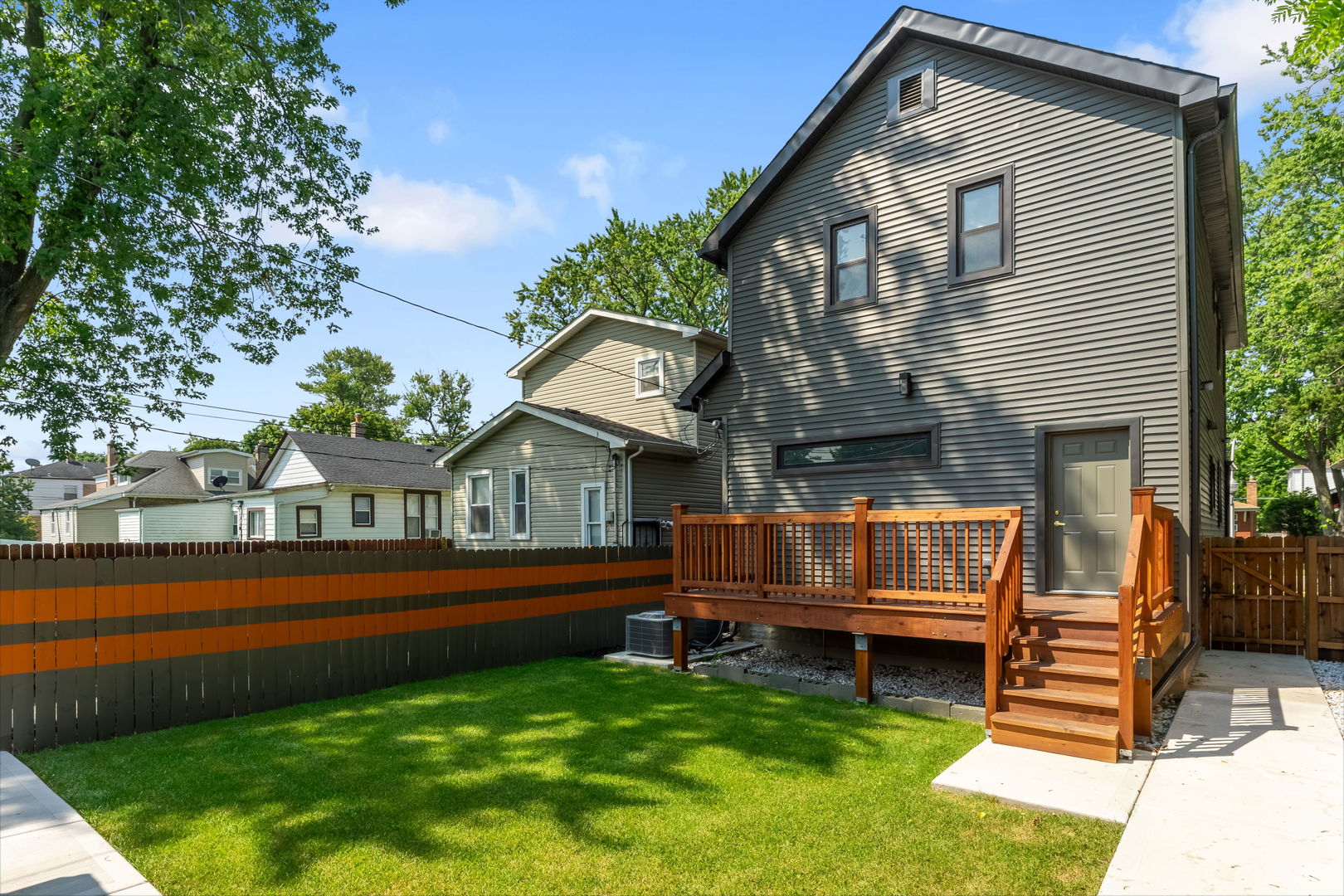 8811 S Euclid Avenue