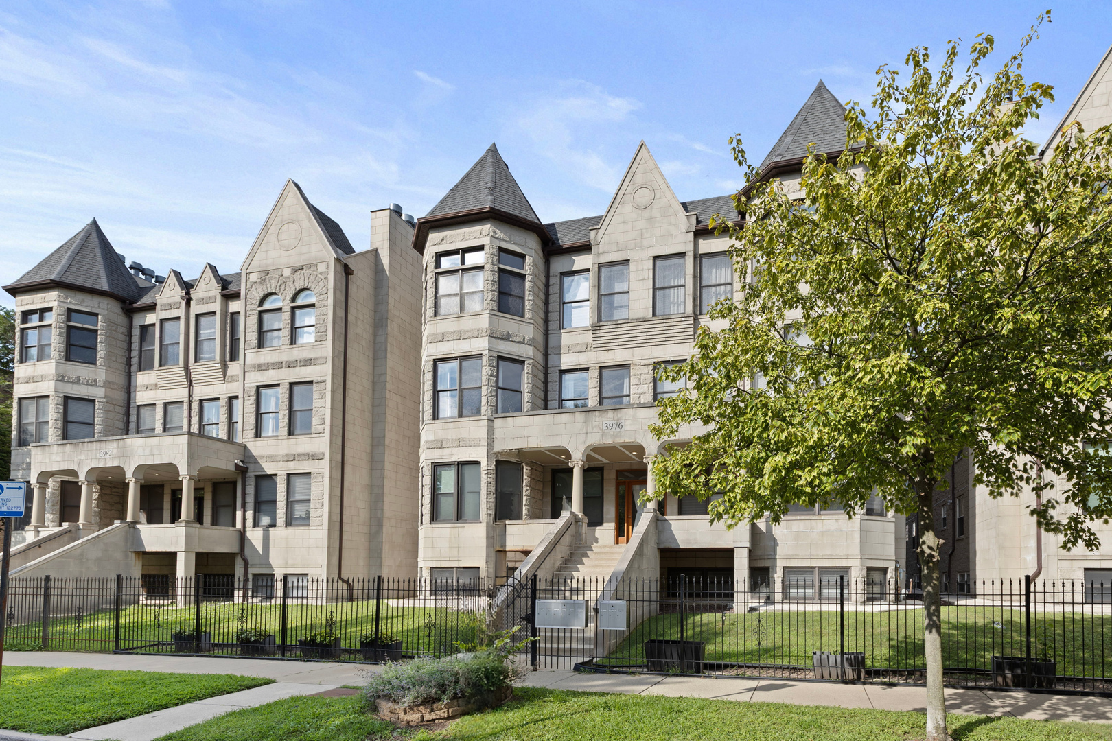3976 S Ellis Avenue Unit: GS