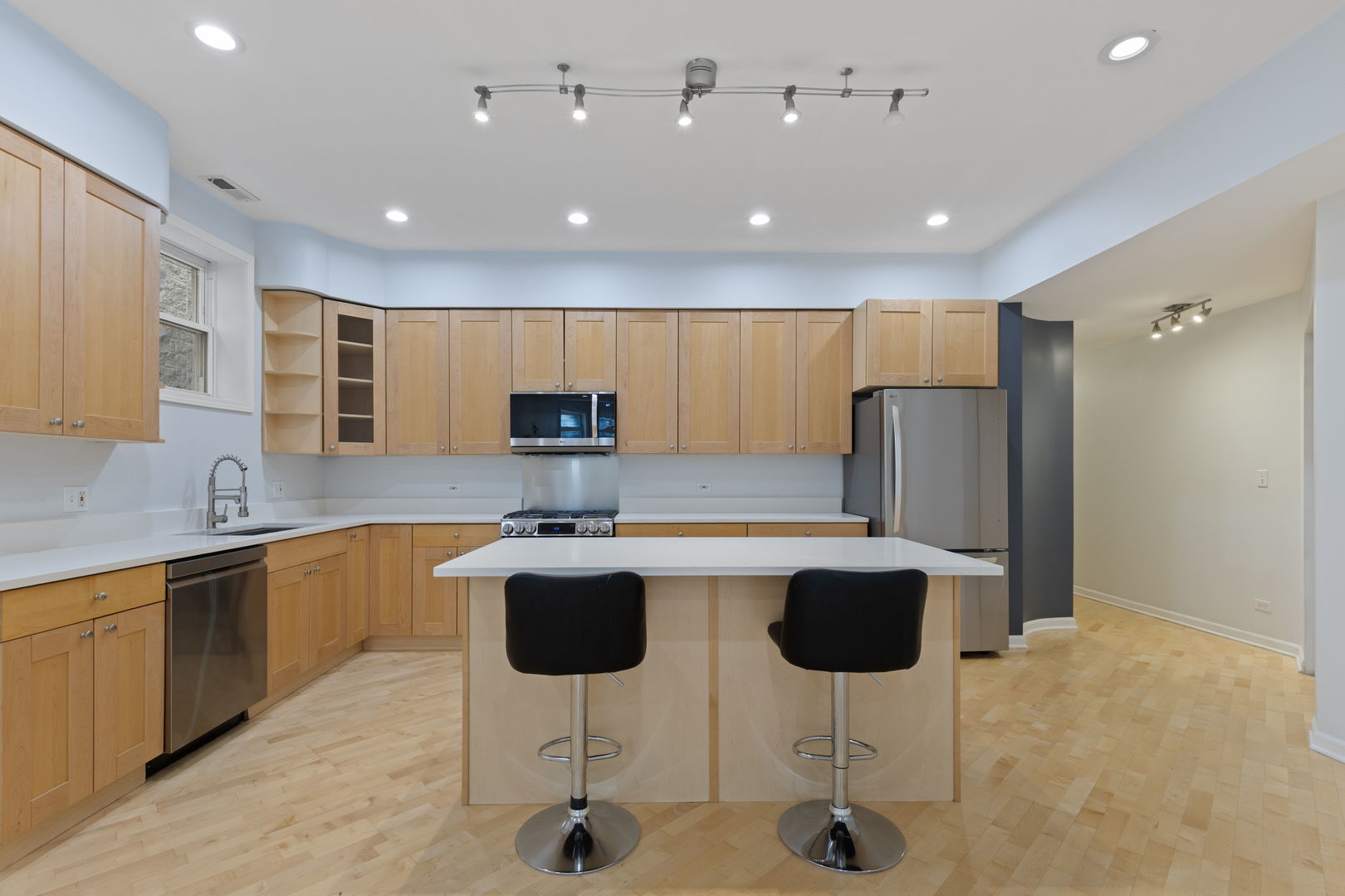 3976 S Ellis Avenue Unit: GS